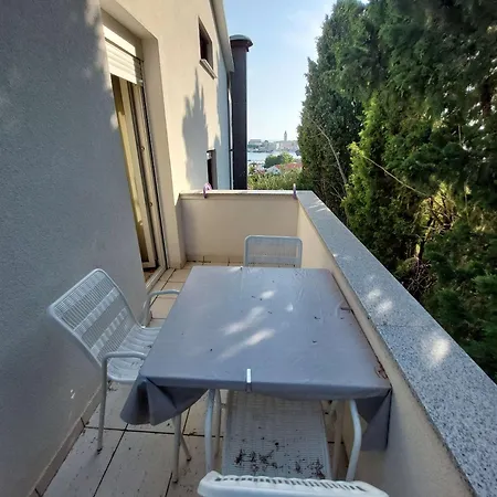 And With Parking Space Banjol, Rab - 23468 Guest house 3*